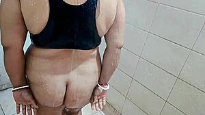 Freshly married Desi bhabhi strips naked for wild steamy bath!