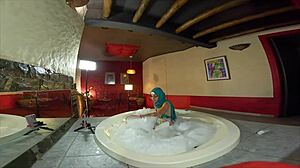 Mia Niqab's Pussy to Mouth Ride in Jacuzzi