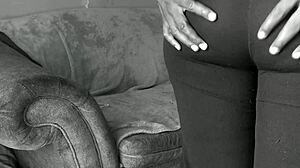 fat booty ebony screams squirting on couch as big cheeks shake cumshot body???
