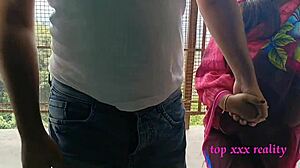 Bengali bhabhi's pink saree outdoor fuck with thief goes amazing
