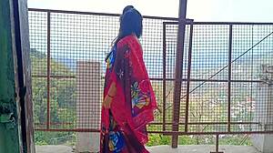 Bengali bhabhi's pink saree outdoor fuck with thief goes amazing