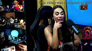 didy reis bares huge tits on podcast close-up
