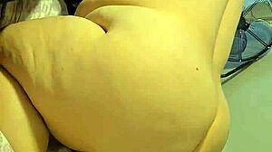 bbw doggystyle twerk with clothes ripped
