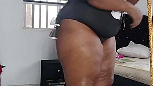 House Cleaning Milf Routine Clean With Mara Exotic