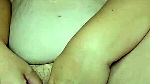 watch thick preggo milf squirt hard