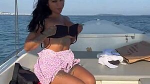 Sexo En Barco Me Llevo Al Centro Del Mar Y Se Corrio En Mi Culo- Yasmina Khan