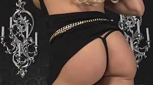 Diamond foxxx soaks panties during intense masturbation