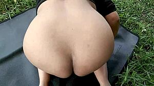 Moti Gand Wali Sauteli Ma Yoga Mein Stranger Se Chudi