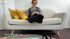 Redhead worships her pantyhose toes