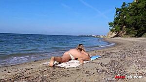 Stranger fucks nudist beach girl hard 😈