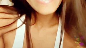 Poonam pandey nipple show