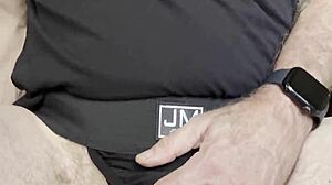 analaddict has fun with anal plugs and gaping
