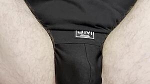 analaddict has fun with anal plugs and gaping