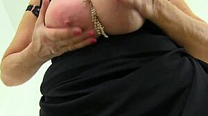 english granny zadi still loves rubbing her old fanny