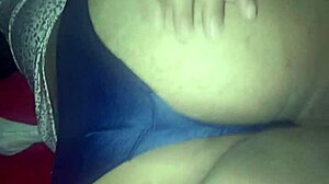 manoseando la concha de mi suegra gorda y peluda