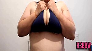 Bbw sprays milk from huge lactating tits in homemade video