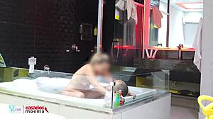 Fodendo A Moema Na Banheira Sem Camisinha With Brazilian Wife
