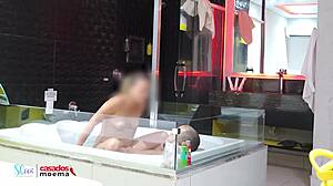 Fodendo A Moema Na Banheira Sem Camisinha With Brazilian Wife