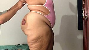 madrastra se folla a su hijastro in tight pussy