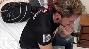 Fui fazer uma tatuagem numa famosa atriz porno sarah rosa