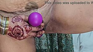 amrozia self enjoys and seduces on camera