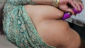 amrozia self enjoys and seduces on camera