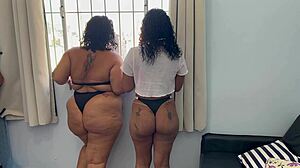 no apartamento pos praia houve foda entre amigos