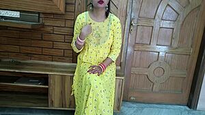 Gorgeous malkin nokar xxx sex with ovum and farting with clear hindi roleplay saarabhabhi6