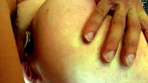 Curvy mom riding cock