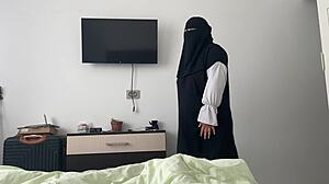 Insatiable arab stepmother wants sex and cum in pussy