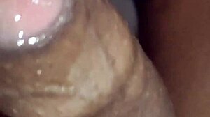 Cumming inside: Amateur masturbation and cumming inside