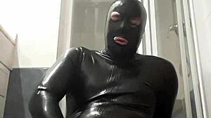 Latex Gay Wank in Shiny Gear