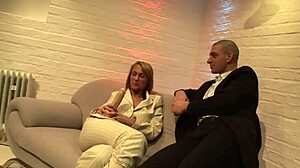 Ouch! Dildo deal with Niki hurts so good!
