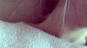 i play with my pretty pussy