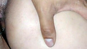 Mi vecina bent over and ready for wild action