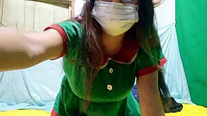 शानदार सेक्सी मिल्फ जोड़ी बनाने की प्यासी है और कस टाइट योनी दिखाती है