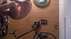 Ashley Kenny showcases natural beauty