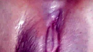 Fodendo o cuzinho da mineirinha gostosa