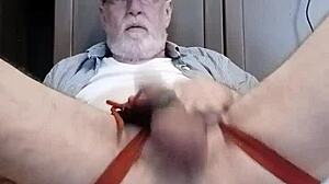 thomas odea jerks off his big cock