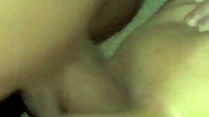 Amateur gay threesome with Grindr hookup