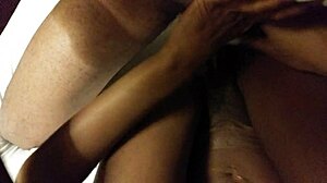 Amazing squirting action from that pussy