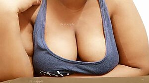 i love piyal's big sexy tits from kolkata