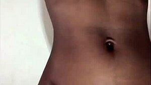 Babe twerks on vibrating dildo toy.