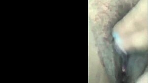 Squirting and cumming with a horny and hairy novinha