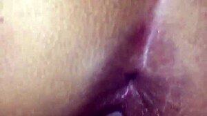 Rakam isteri saya bengkok dalam video amatur buatan sendiri di rumah.