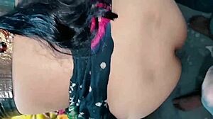 narrando cómo la folló justo después de salir del baño