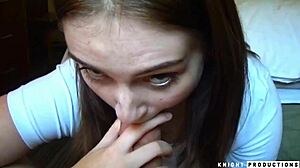 Maya Kendrick nagy segge évfordulós meglepetés szopást ad mosollyal