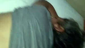 Amatör çift, evde vahşi anal eylemini tadıyor