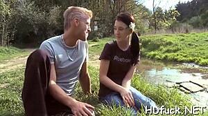 Ne verujem veštinama ovih slatkih cura u pušenju