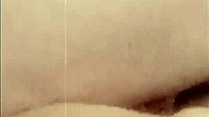 Retro 70. pornoklip v klasickém stylu